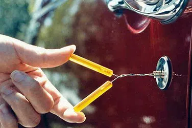 Community Locksmith Store Edgewater, NJ 201-367-1906 - broken-key-extraction